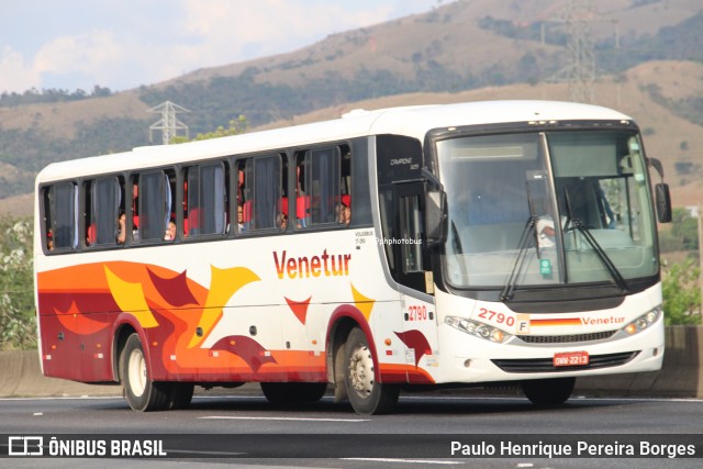 Venetur Turismo 2790 na cidade de Roseira, São Paulo, Brasil, por Paulo Henrique Pereira Borges. Número da foto: #12568084.