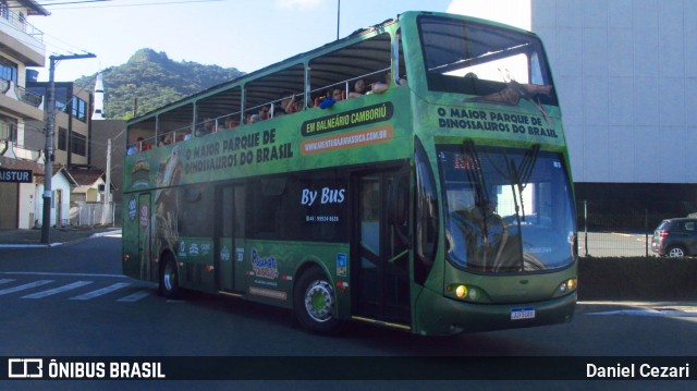 BC By Bus 5I86 na cidade de Balneário Camboriú, Santa Catarina, Brasil, por Daniel Cezari. Número da foto: #12569509.
