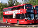 Stagecoach 82044 na cidade de Romford, Essex, Inglaterra, por Fábio Takahashi Tanniguchi. Número da foto: #12568158.