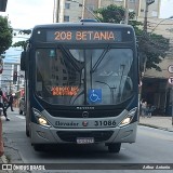 Coletivos São Lucas 31086 na cidade de Belo Horizonte, Minas Gerais, Brasil, por Arthur  Antonio. Número da foto: #:id.