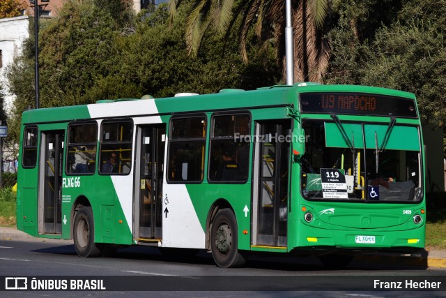 Buses Vule 1459 na cidade de Santiago, Santiago, Metropolitana de Santiago, Chile, por Franz Hecher. Número da foto: #12572181.