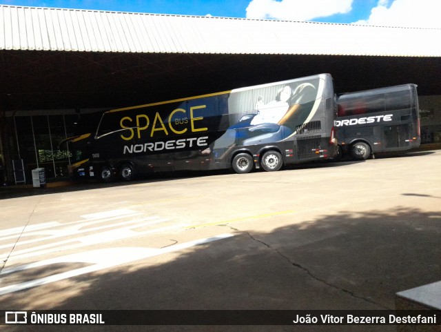 Expresso Nordeste 5600 na cidade de Maringá, Paraná, Brasil, por João Vitor Bezerra Destefani. Número da foto: #12570673.