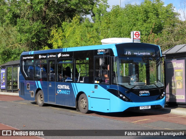 Vectare 362 na cidade de Loughton, Essex, Inglaterra, por Fábio Takahashi Tanniguchi. Número da foto: #12571176.