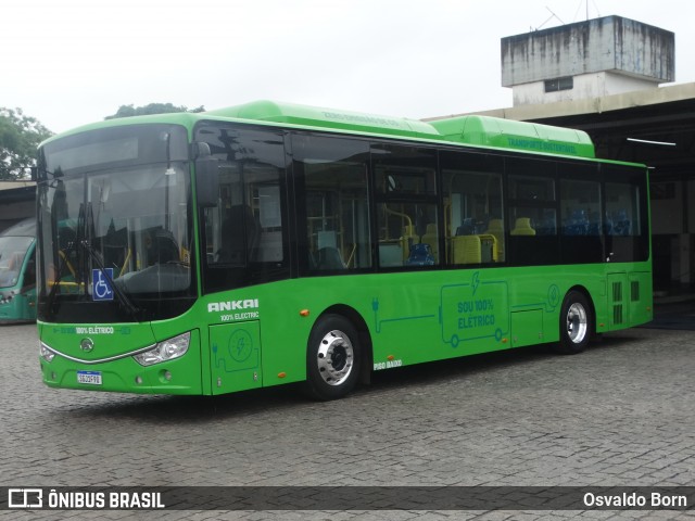Ankai Brasil SGJ1F90 na cidade de Curitiba, Paraná, Brasil, por Osvaldo Born. Número da foto: #12531342.