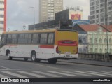 Empresa Metropolitana 821 na cidade de Recife, Pernambuco, Brasil, por Jonathan Silva. Número da foto: #:id.