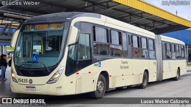 Leblon Transporte de Passageiros 15435 na cidade de Fazenda Rio Grande, Paraná, Brasil, por Lucas Weber Calizario. Número da foto: #12573631.