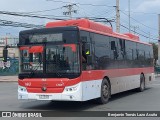 Buses Omega 7015 na cidade de Puente Alto, Cordillera, Metropolitana de Santiago, Chile, por Benjamín Tomás Lazo Acuña. Número da foto: #12574197.