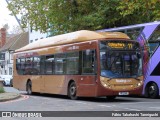 Reading Buses 418 na cidade de Reading, Berkshire, Inglaterra, por Fábio Takahashi Tanniguchi. Número da foto: #12574024.