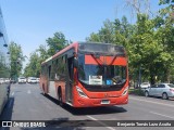 Redbus Urbano 633 na cidade de Santiago, Santiago, Metropolitana de Santiago, Chile, por Benjamín Tomás Lazo Acuña. Número da foto: #:id.