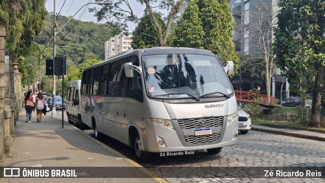 Rio Deluxe Shuttle PVS5D18 na cidade de Petrópolis, Rio de Janeiro, Brasil, por Zé Ricardo Reis. Número da foto: #12577534.