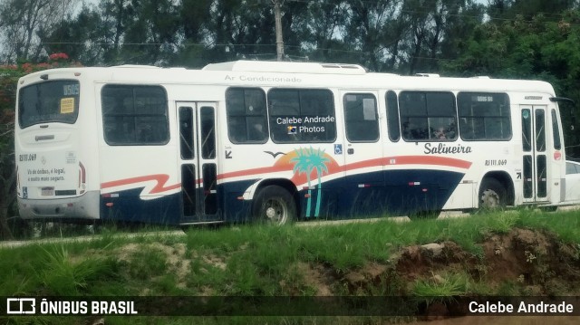 Auto Viação Salineira RJ 111.069 na cidade de Cabo Frio, Rio de Janeiro, Brasil, por Calebe Andrade. Número da foto: #12578068.
