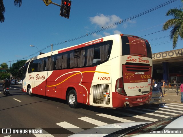 Viação São Bento Ribeirão Preto 11030 na cidade de Ribeirão Preto, São Paulo, Brasil, por Jonas Miranda. Número da foto: #12576808.