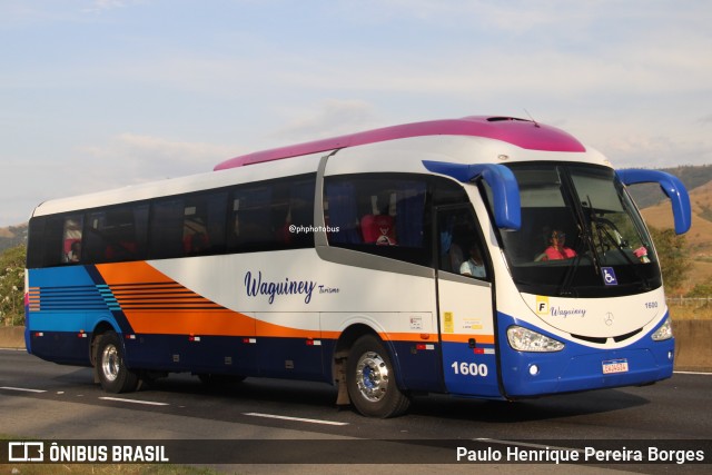 Waguiney Turismo 1600 na cidade de Roseira, São Paulo, Brasil, por Paulo Henrique Pereira Borges. Número da foto: #12576781.