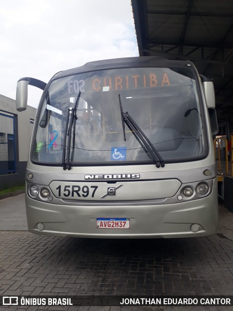 Leblon Transporte de Passageiros 15R97 na cidade de Fazenda Rio Grande, Paraná, Brasil, por JONATHAN EDUARDO CANTOR. Número da foto: #12577827.