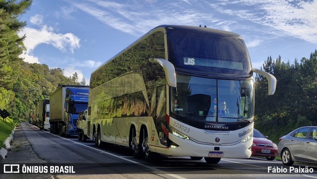 Auto Viação Catarinense 323023 na cidade de Antonina, Paraná, Brasil, por Fábio Paixão. Número da foto: #12577638.