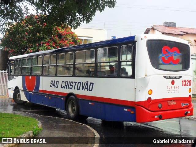 Viação São Cristóvão 1320 na cidade de Lavras, Minas Gerais, Brasil, por Gabriel Valladares. Número da foto: #12575843.