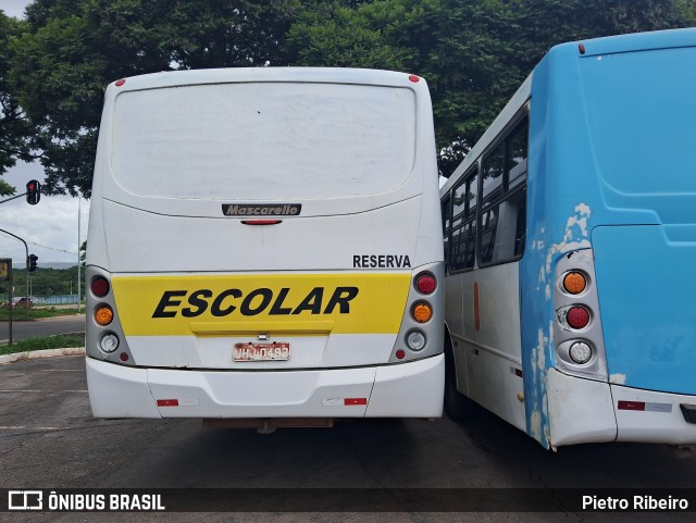 Escolares 3432 na cidade de Brazlândia, Distrito Federal, Brasil, por Pietro Ribeiro. Número da foto: #12576748.