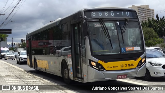 Viação Metrópole Paulista - Zona Leste 3 1616 na cidade de São Paulo, São Paulo, Brasil, por Adriano Gonçalves Soares Dos Santos. Número da foto: #12579063.