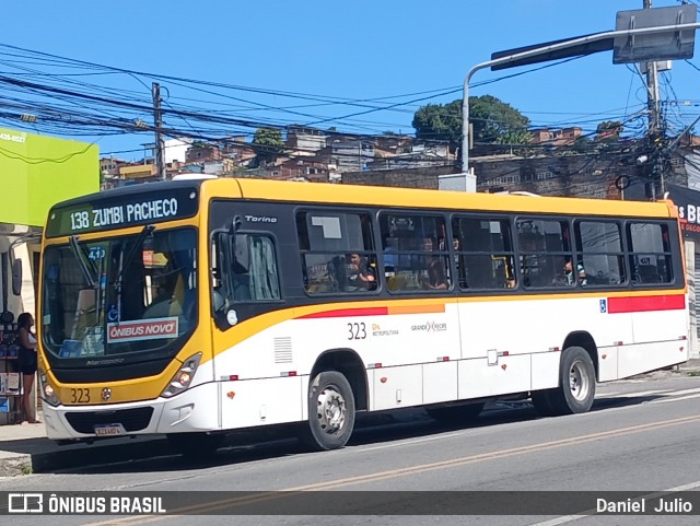 Empresa Metropolitana 323 na cidade de Recife, Pernambuco, Brasil, por Daniel  Julio. Número da foto: #12580909.