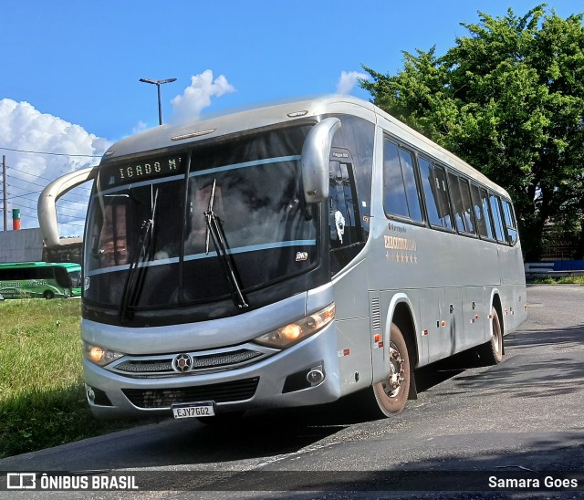 Ônibus Particulares 412 na cidade de Ananindeua, Pará, Brasil, por Samara Goes. Número da foto: #12579751.