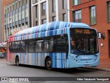 Reading Buses 431 na cidade de Reading, Berkshire, Inglaterra, por Fábio Takahashi Tanniguchi. Número da foto: #12579565.