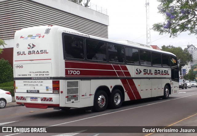 Sul Brasil Logística Humana 4380 na cidade de Bento Gonçalves, Rio Grande do Sul, Brasil, por David Verissimo Jsauro. Número da foto: #12581622.