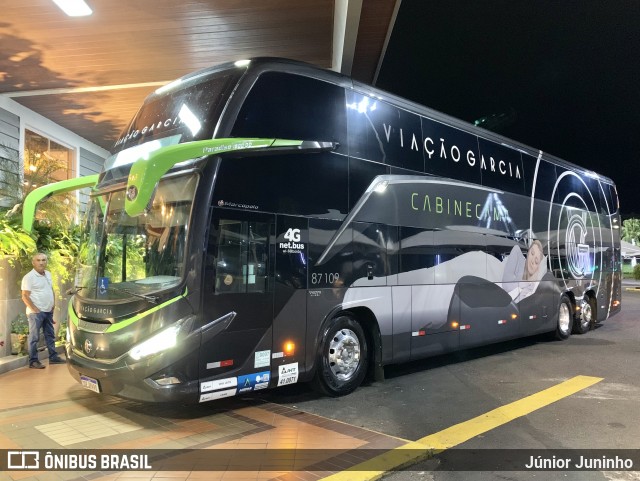 Viação Garcia 87109 na cidade de Pardinho, São Paulo, Brasil, por Júnior Juninho. Número da foto: #12582323.