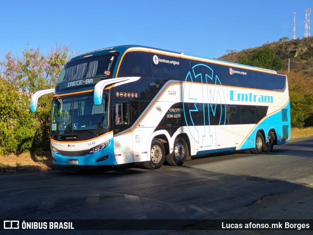Emtram 5440 na cidade de Espinosa, Minas Gerais, Brasil, por Lucas afonso.mk Borges. Número da foto: #12585570.