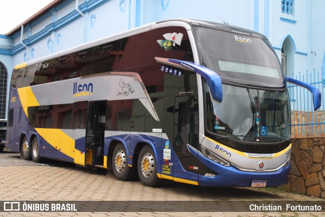 Ilson Turismo 2100 na cidade de Urucânia, Minas Gerais, Brasil, por Christian  Fortunato. Número da foto: #12586585.
