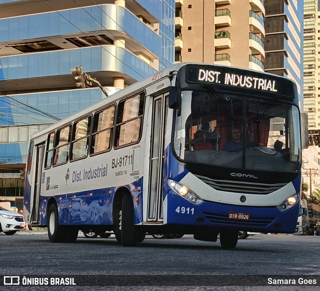 Via Loc BJ-91711 na cidade de Belém, Pará, Brasil, por Samara Goes. Número da foto: #12586826.