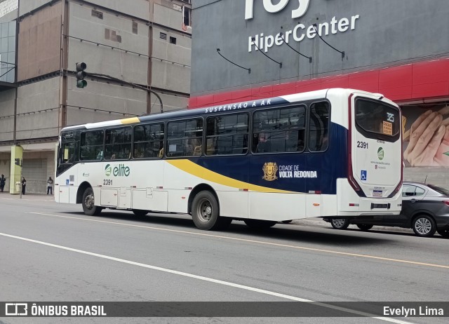 Viação Elite 2391 na cidade de Volta Redonda, Rio de Janeiro, Brasil, por Evelyn Lima. Número da foto: #12584906.