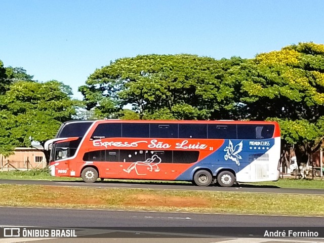 Expresso São Luiz 9090 na cidade de Araras, São Paulo, Brasil, por André Fermino . Número da foto: #12587483.