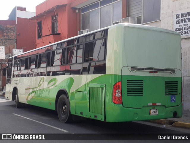 Autotransportes San Antonio 08 na cidade de Catedral, San José, San José, Costa Rica, por Daniel Brenes. Número da foto: #12587134.