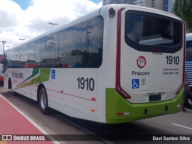 Viação Pirajuçara 1910 na cidade de Barueri, São Paulo, Brasil, por Davi Santos Silva. Número da foto: #12587019.