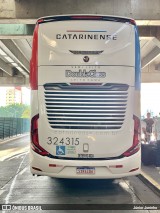 Auto Viação Catarinense 324315 na cidade de São Paulo, São Paulo, Brasil, por Júnior Juninho. Número da foto: #12585998.