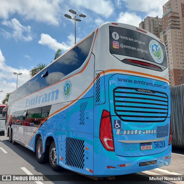 Emtram 5620 na cidade de Barueri, São Paulo, Brasil, por Michel Nowacki. Número da foto: #12589993.