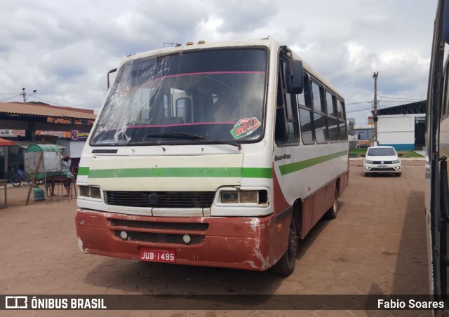 Ônibus Particulares JUB1495 na cidade de Tomé-Açu, Pará, Brasil, por Fabio Soares. Número da foto: #12588607.