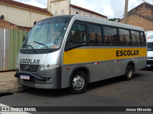 Ônibus Particulares ESCOLAR na cidade de Ribeirão Preto, São Paulo, Brasil, por Jonas Miranda. Número da foto: #12587914.