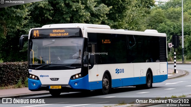GVB - Gemeentelijk Vervoerbedrijf 1120 na cidade de Amsterdam, North Holland, Países Baixos, por Omar Ramírez Thor2102. Número da foto: #12588018.