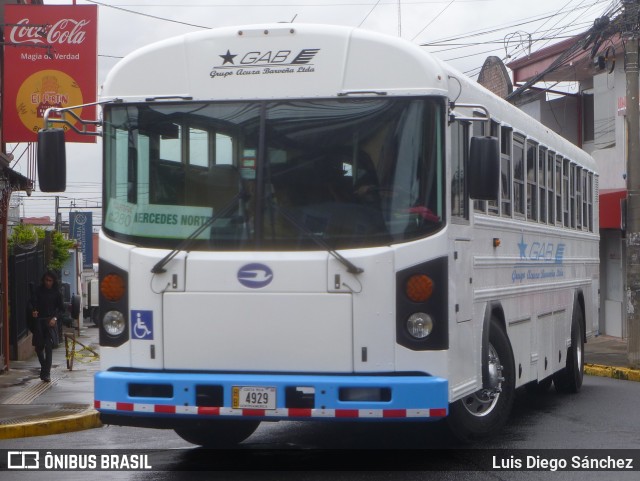 Grupo Acuza Barveña HB 4929 na cidade de Heredia, Heredia, Heredia, Costa Rica, por Luis Diego Sánchez. Número da foto: #12592028.