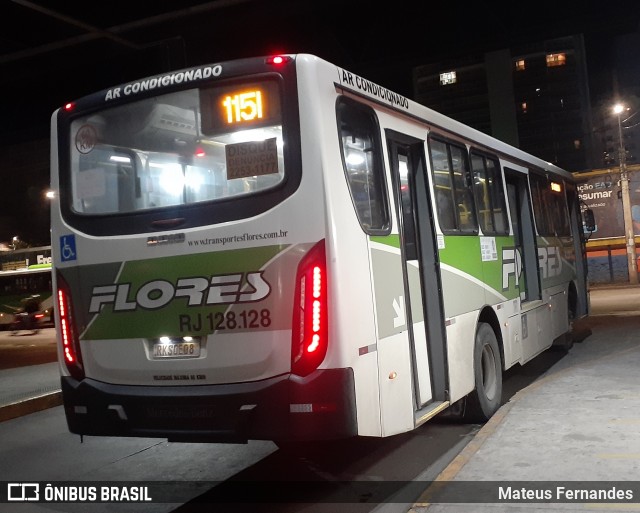 Transportes Flores RJ 128.128 na cidade de Nova Iguaçu, Rio de Janeiro, Brasil, por Mateus Fernandes. Número da foto: #12590230.