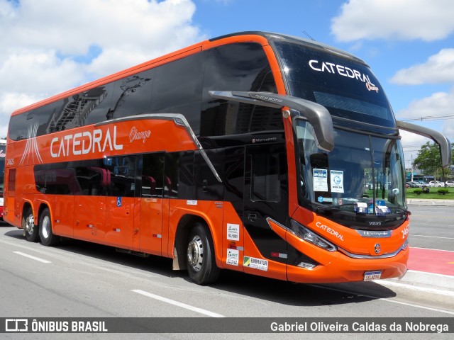 Catedral Turismo 24625 na cidade de Barueri, São Paulo, Brasil, por Gabriel Oliveira Caldas da Nobrega. Número da foto: #12590569.