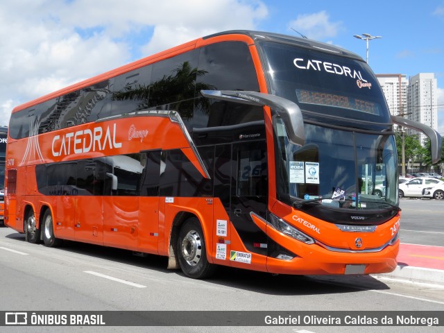 Catedral Turismo 24710 na cidade de Barueri, São Paulo, Brasil, por Gabriel Oliveira Caldas da Nobrega. Número da foto: #12590572.