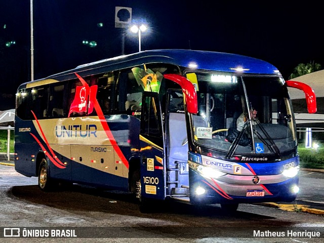 Unitur Turismo 16100 na cidade de Pardinho, São Paulo, Brasil, por Matheus Henrique. Número da foto: #12592281.