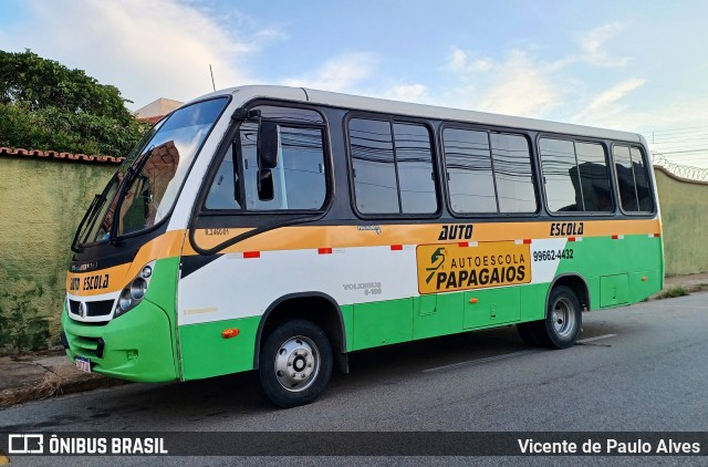 Auto Escola Papagaios 7I69 na cidade de Itaúna, Minas Gerais, Brasil, por Vicente de Paulo Alves. Número da foto: #12590848.