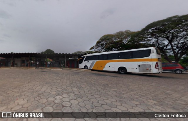 Terminais Rodoviários e Urbanos  na cidade de São Miguel do Araguaia, Goiás, Brasil, por Cleiton Feitosa. Número da foto: #12591618.
