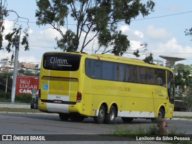 Viação Itapemirim 8845 na cidade de Caruaru, Pernambuco, Brasil, por Lenilson da Silva Pessoa. Número da foto: #12595935.