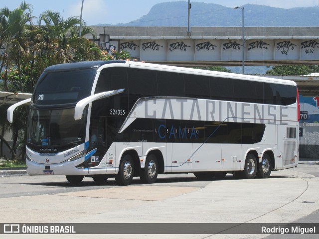 Auto Viação Catarinense 324325 na cidade de Rio de Janeiro, Rio de Janeiro, Brasil, por Rodrigo Miguel. Número da foto: #12594991.