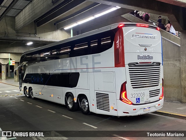 Auto Viação Catarinense 323008 na cidade de São Paulo, São Paulo, Brasil, por Teotonio Mariano. Número da foto: #12594592.