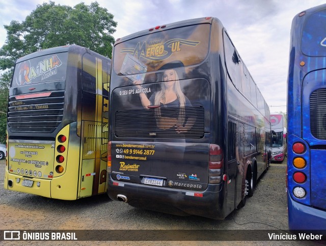 Banda Mercosul 2044 na cidade de Erechim, Rio Grande do Sul, Brasil, por Vinícius Weber. Número da foto: #12593800.